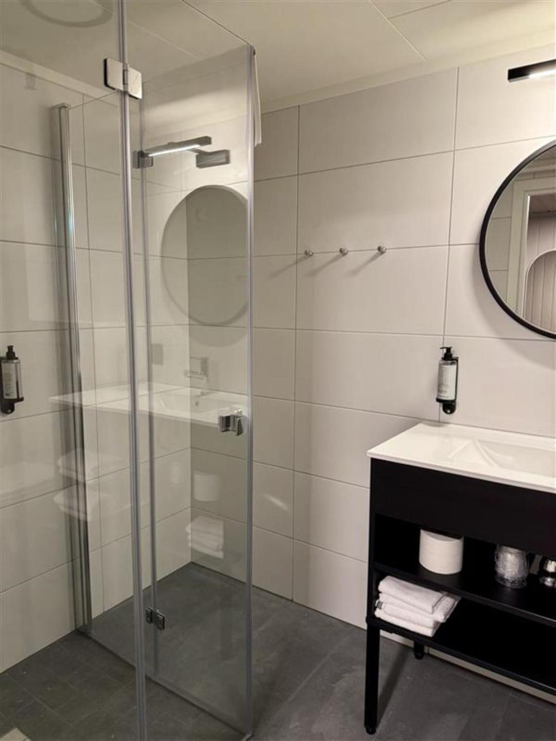 Gronnbuene Rorbu Hotel Андендес Екстериор снимка