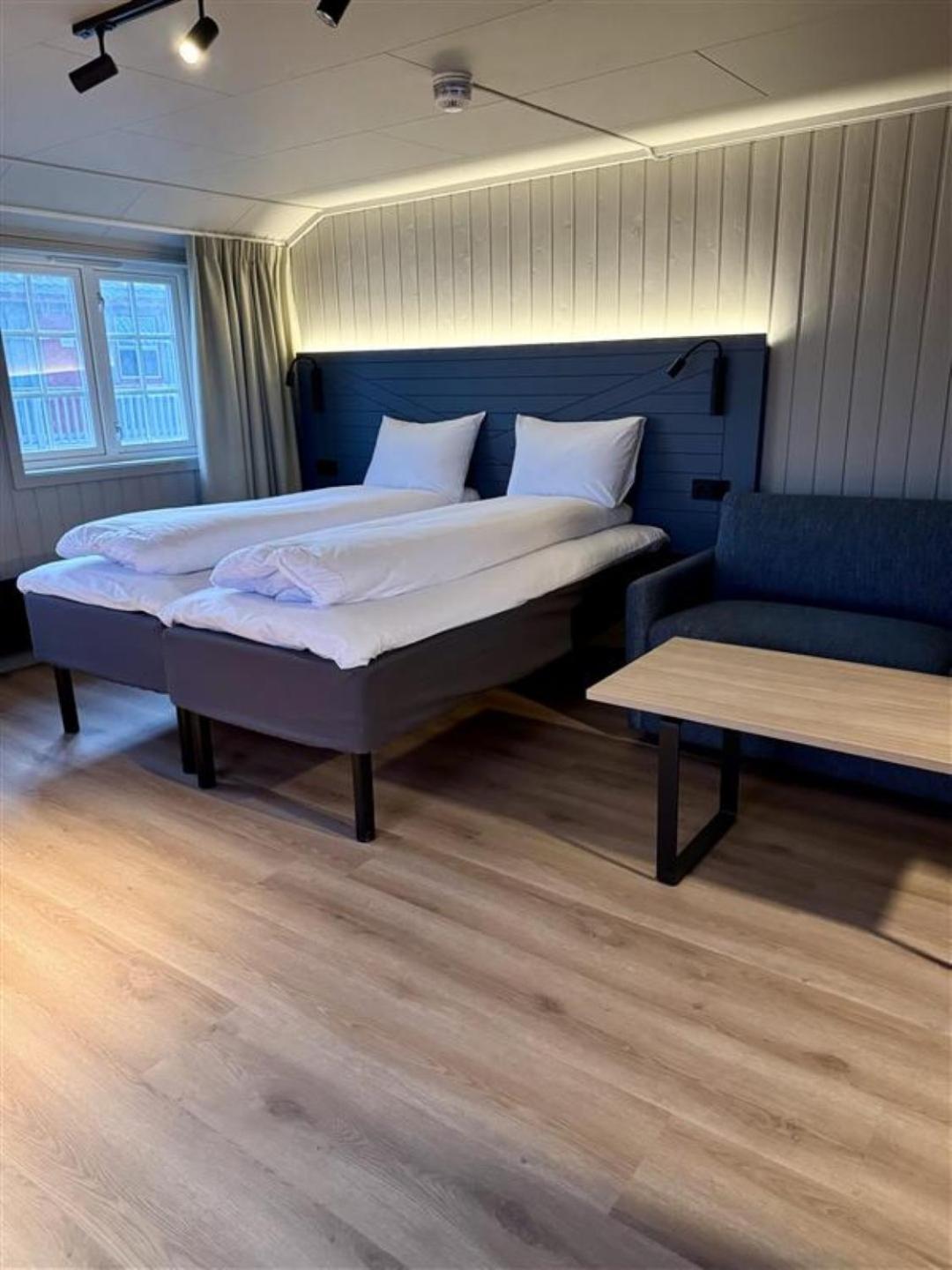 Gronnbuene Rorbu Hotel Андендес Екстериор снимка